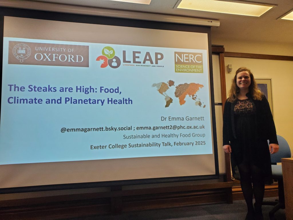 WhatsApp Image    at ..